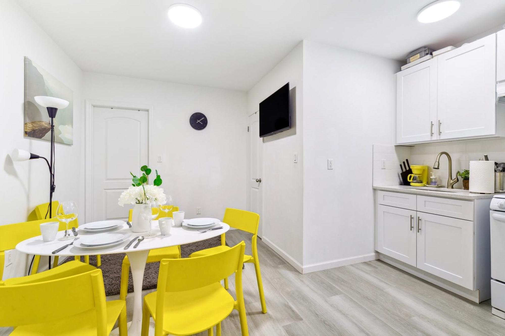 Homelike Suites In The Heart Of China Town 뉴욕 외부 사진