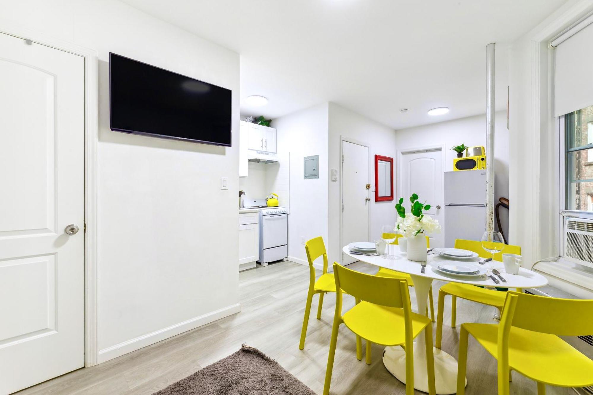 Homelike Suites In The Heart Of China Town 뉴욕 외부 사진