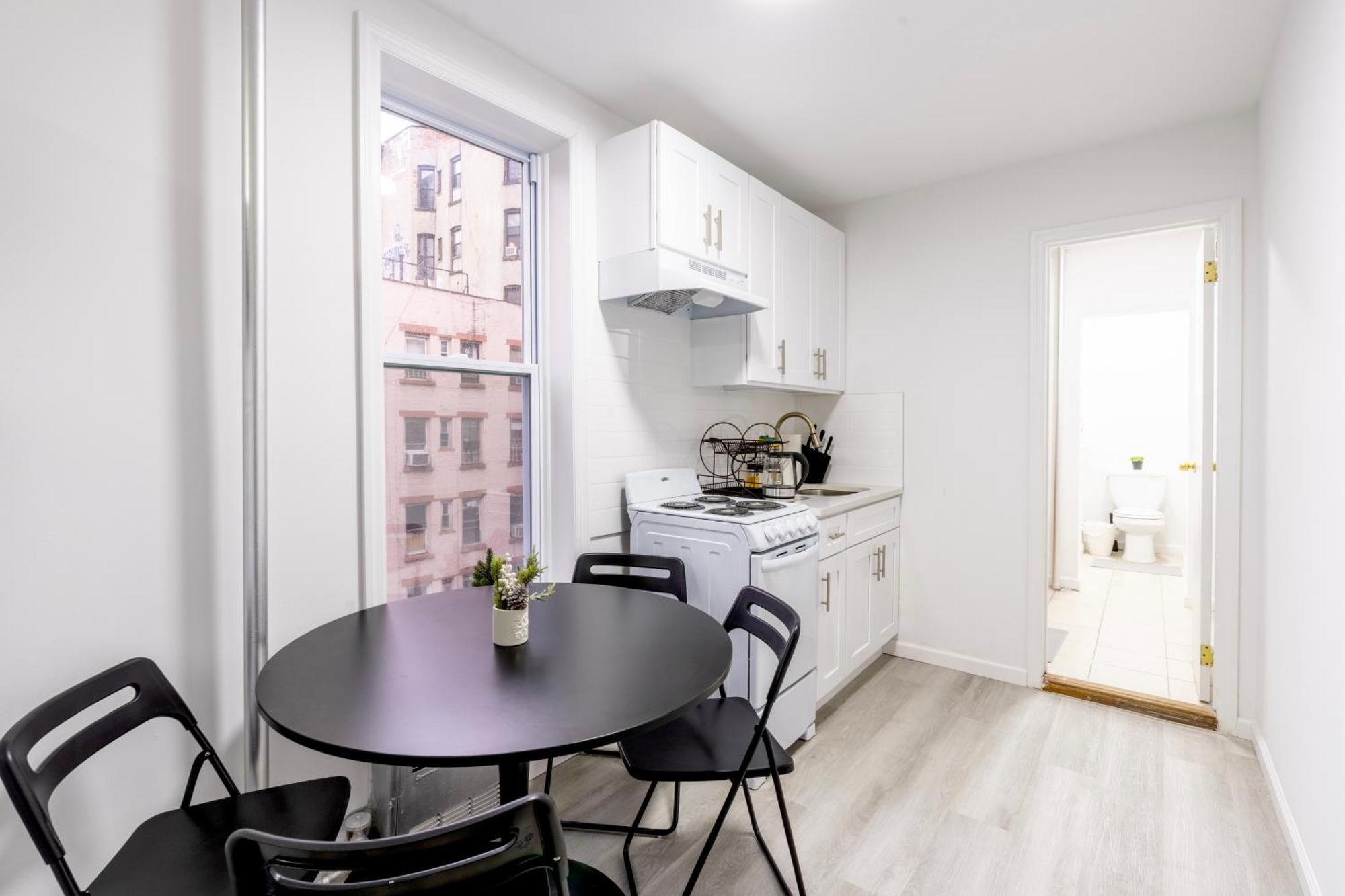 Homelike Suites In The Heart Of China Town 뉴욕 외부 사진