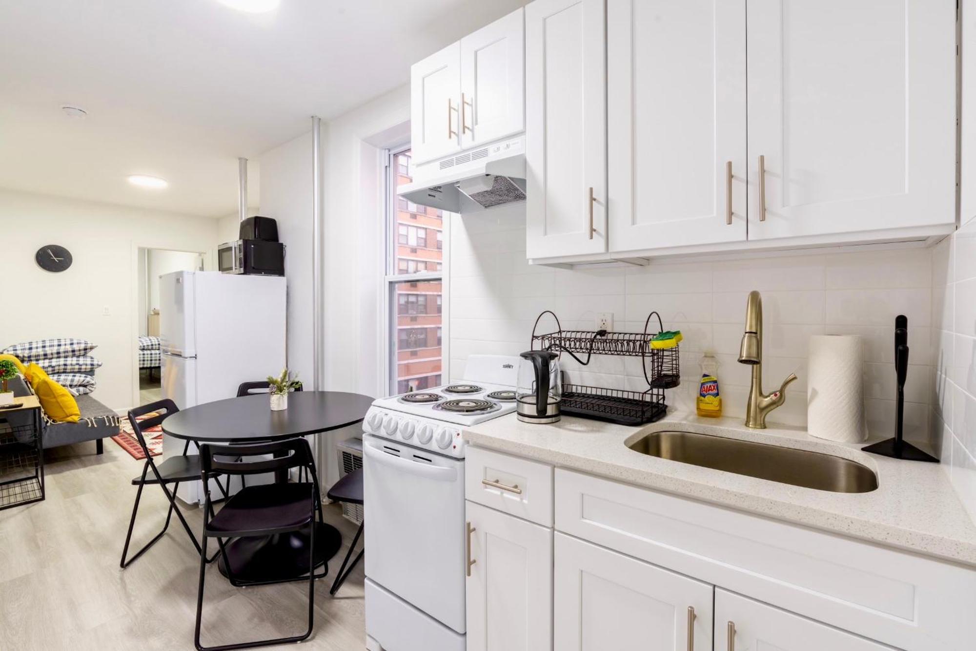 Homelike Suites In The Heart Of China Town 뉴욕 외부 사진